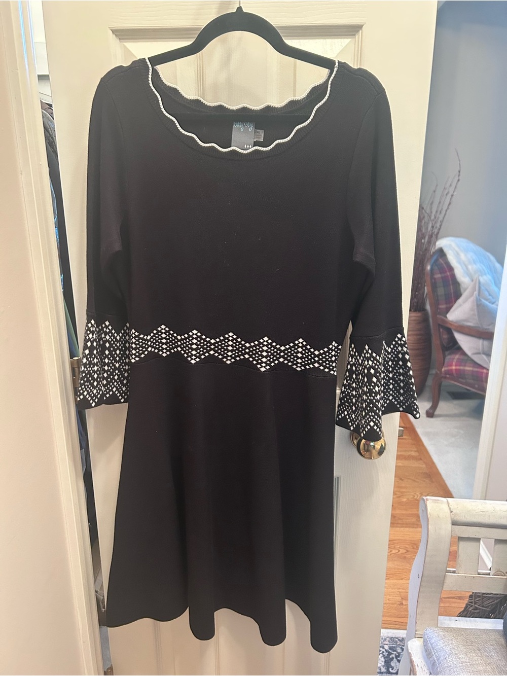 NWOT Gabby Skye Black with White Detail Fit & Flare Sweater Dress in Size XL